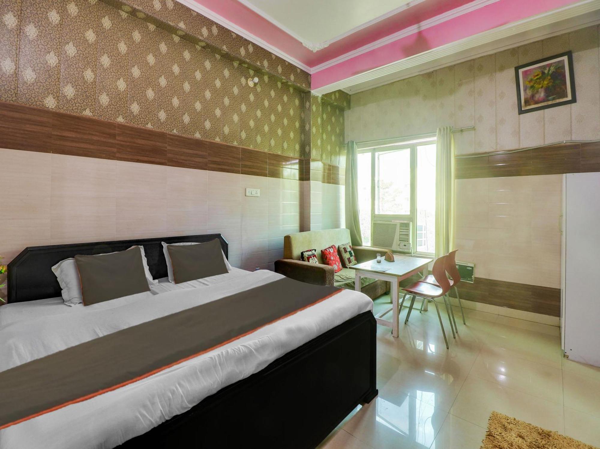 Отель Collection O Paradise And Restaurant Kashipur Экстерьер фото